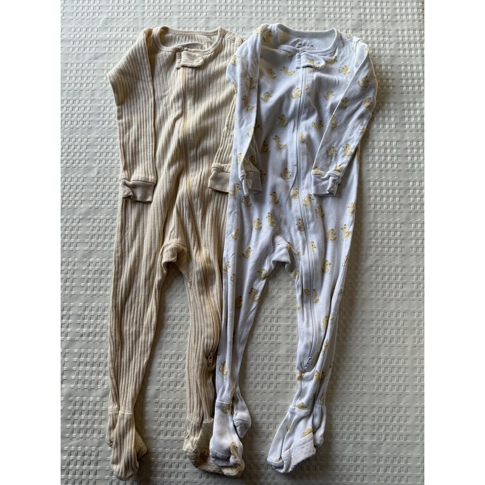 Lot Mix of 2 Member's Mark One-Size - Size 18 Months